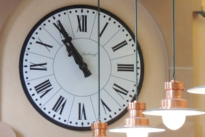 Grossuhren, Wanduhr, Tischuhr, Pendule, Pendeluhr, Freiburger, Uhrenreparatur, Uhrenrevision, Revision, Uhrenservice, Uhrmacher, Uhren, Mechanisch, Uhrwerk, Gangregulierung, Federwerk, wall clocks, clocks, manufacture, atelier, winterthur, zürich, zurich, sahak, faktor s, swissmade, uhrmacher, atelier, uhrenservice, revision, swissmade