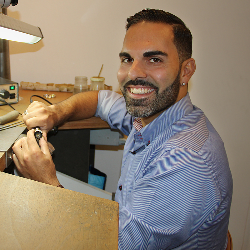 Atelier, Design, Schmuckdesign, Handwerk, Anfertigungen, Goldschmiede, goldsmith, zürich, winterthur