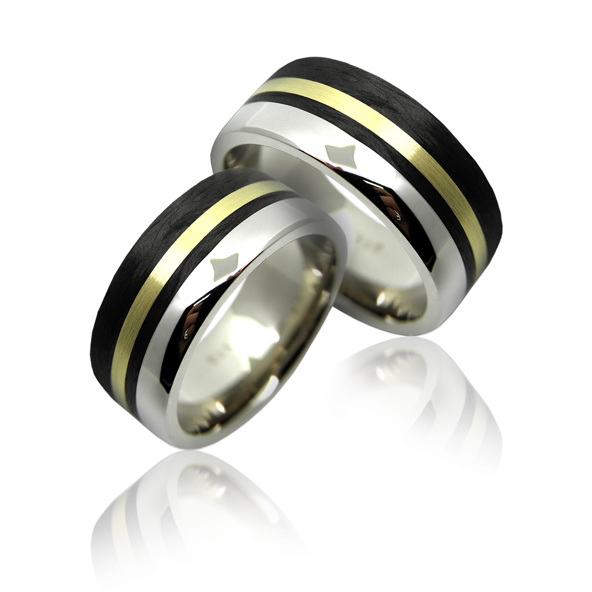 Bicolor, Trauringe, Partnerringe, Gelbgold, Carbon, Weissgold, Schmuck, Goldschmied, Herrenschmuck, Gayschmuck, Partnerringe, Gay, Schwul, Queer, Juwelier, Sahak, Pink Jewellery, Queer, hochzeit, schwule hochzeit, lesbisch, ehe für alle, gleichgeschlechtliche paare, schwule liebe, carbonschmuck, carbonringe, Weite Gasse, Zürich Bicolor, wedding rings, partner rings, yellow gold, carbon, white gold, jewelry, goldsmith, men's jewelry, gay jewelry, partner rings, gay, gay, queer, jeweler, sahak, pink jewelery, queer, wedding, gay wedding, lesbian, marriage for all, same sex couples , gay love, carbon jewelry, carbon rings, wide lane, Zurich, swissmade, jewellery, jewelry