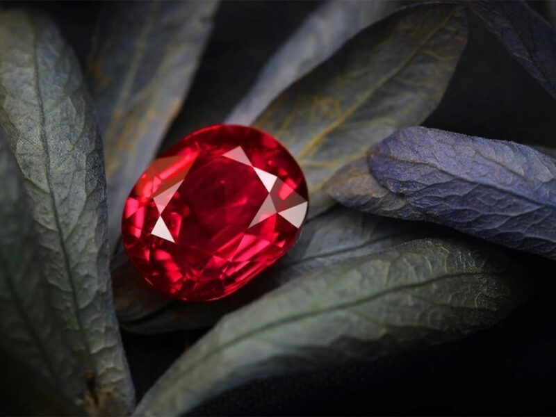 rubin, ruby, edelsteine, gemstones, korund, juwelen, rubinschmuck, rubinring, juwelen, juwelier, goldschmiede, sahak, jewellery, limmatquai, zurich