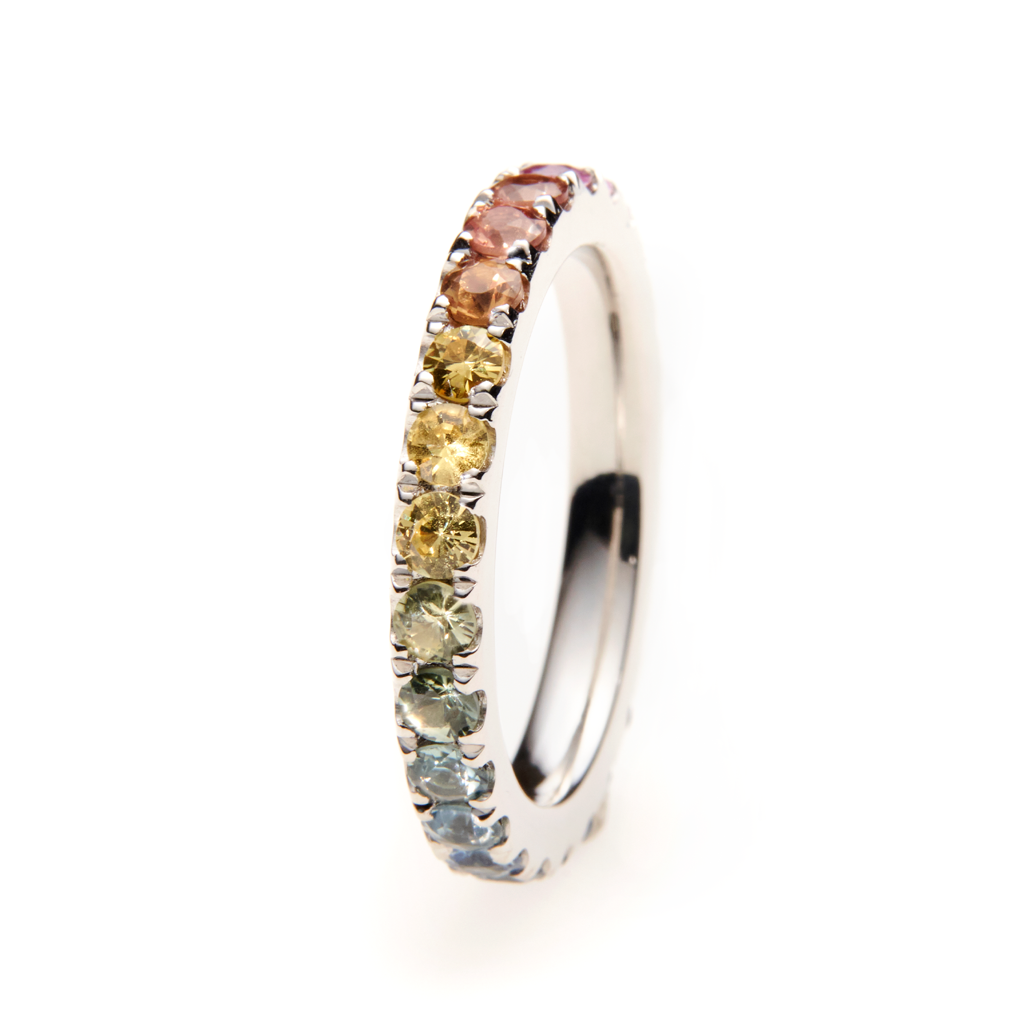 alliance, memoire, memoryring, damenring, alliancering, eternity ring, saphirring, saphir, rainbow, regenbogen, princess, platin, weissgold, schmuck, damenschmuck, ring, goldschmiede, juwelier, jewelry, sahak, jewellery, limmatquai, zurich