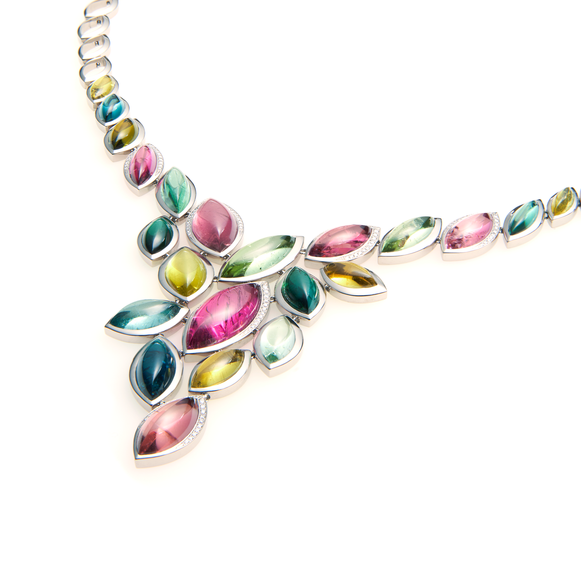 collier, halsschmuck, halskette, damenschmuck, schmuck, schmuckdesign, unikat, edelsteinschmuck, juwelen, turmalin, multicolor, farbig, navette, marquise, diamanten, entourage, brillanten, goldschmuck, diamantschmuck, necklace, goldschmiede, juwelier, invigo, kollektion, sahak, jewellery, jewelry, limmatquai, zürich