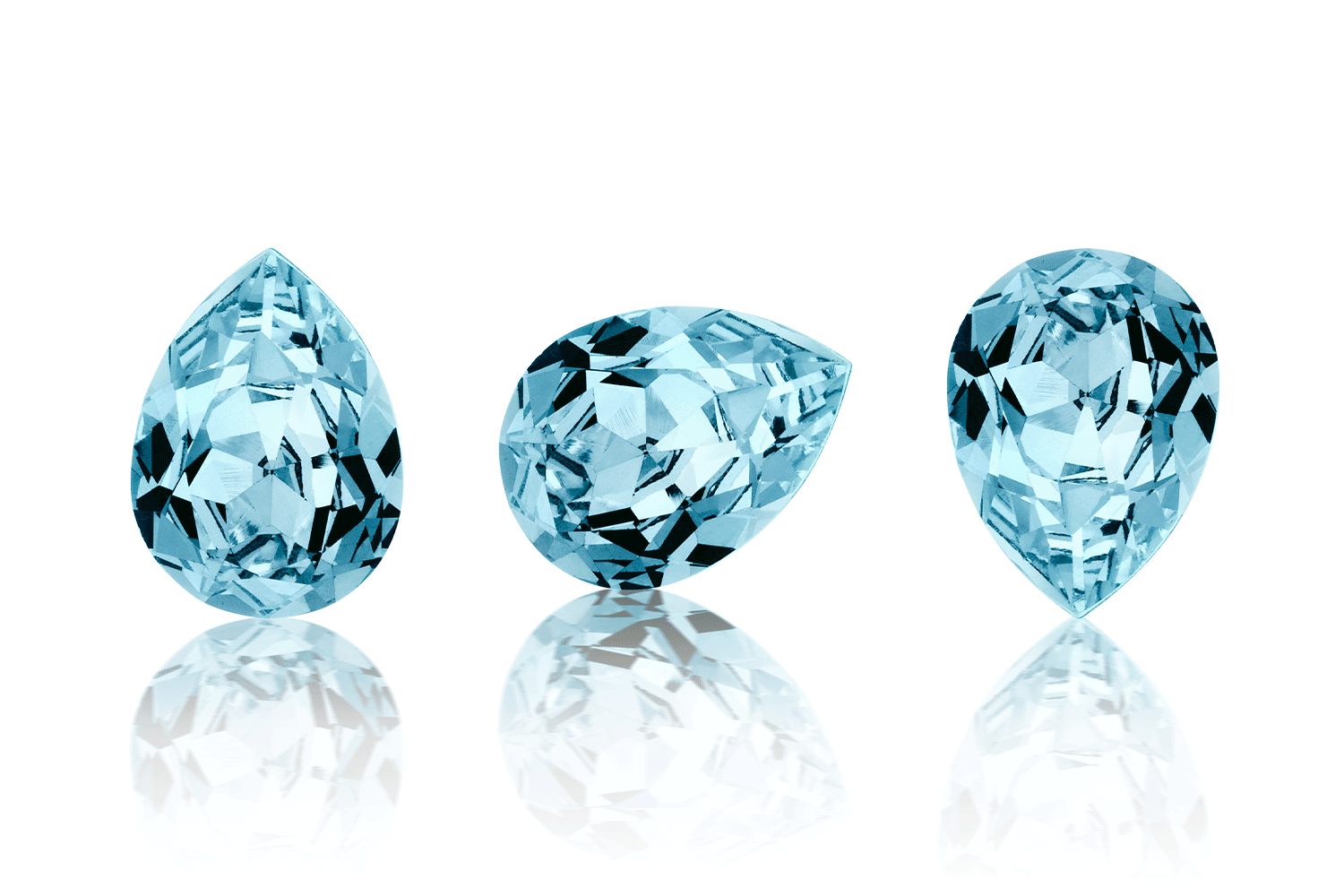 aquamarin-facettiert-beryll-edelsteine-tropfen-goldschmiede-juwelier-sahak-jewellery aquamarine, aquamarin, beryll, edelstein, gemstone, pear cut, tropfen, facettiert, hellblau, schmuckstein, stein, gemmologie, juwelen, goldschmiede, schmuck, schmuckdesign, sahak, jewellery, zurich