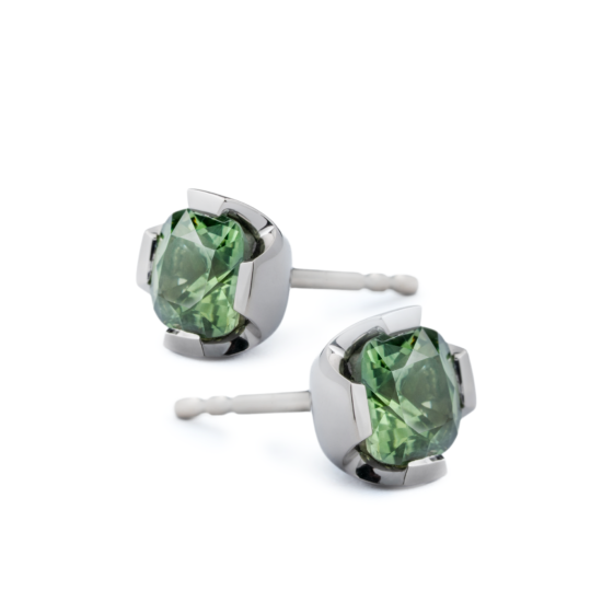 ohrschmuck, ohrstecker, herrenschmuck, schmuck, männerschmuck, goldschmuck, saphir, schmuck, weissgold, cushion, edelsteine, earrings, studs, white gold, goldschmied, juwelier, sahak, zurich